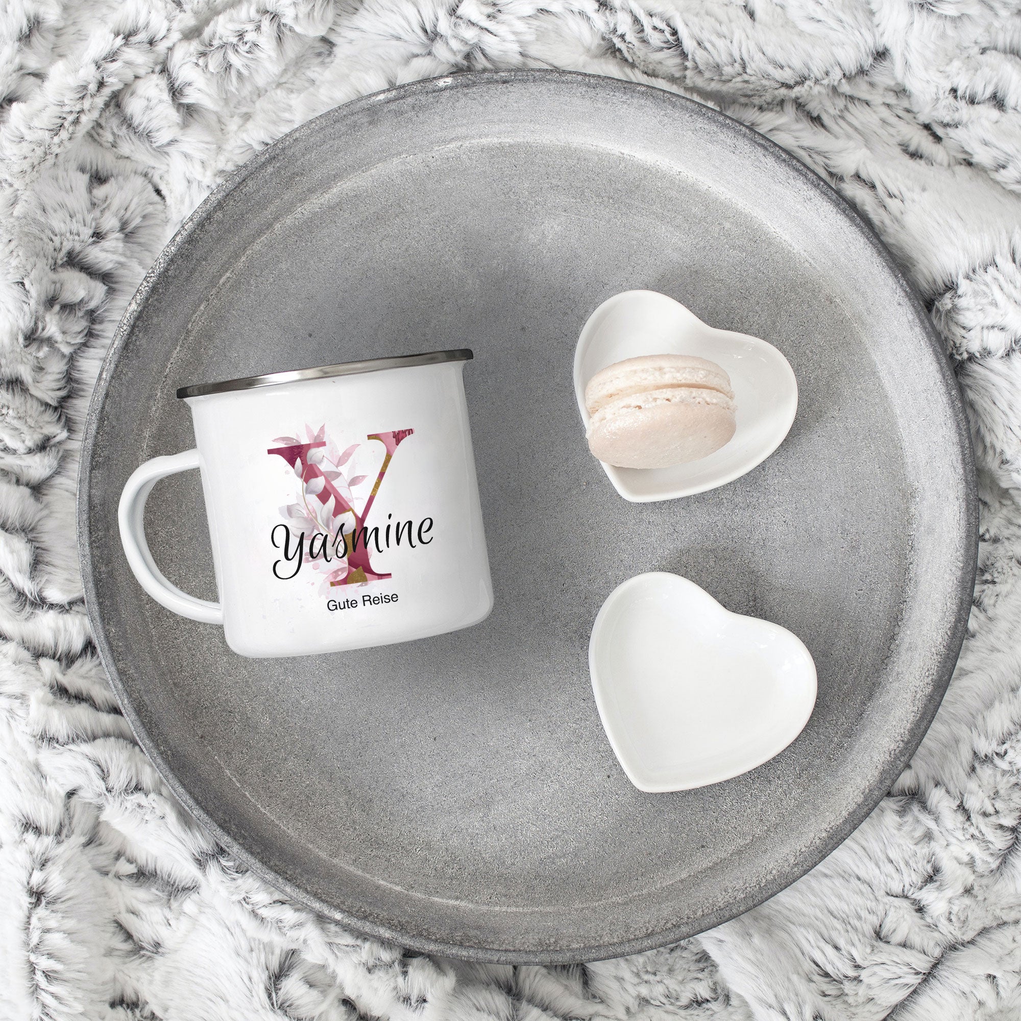 Emaille-Tasse mit Personalisierung - kinder-druckerei.de