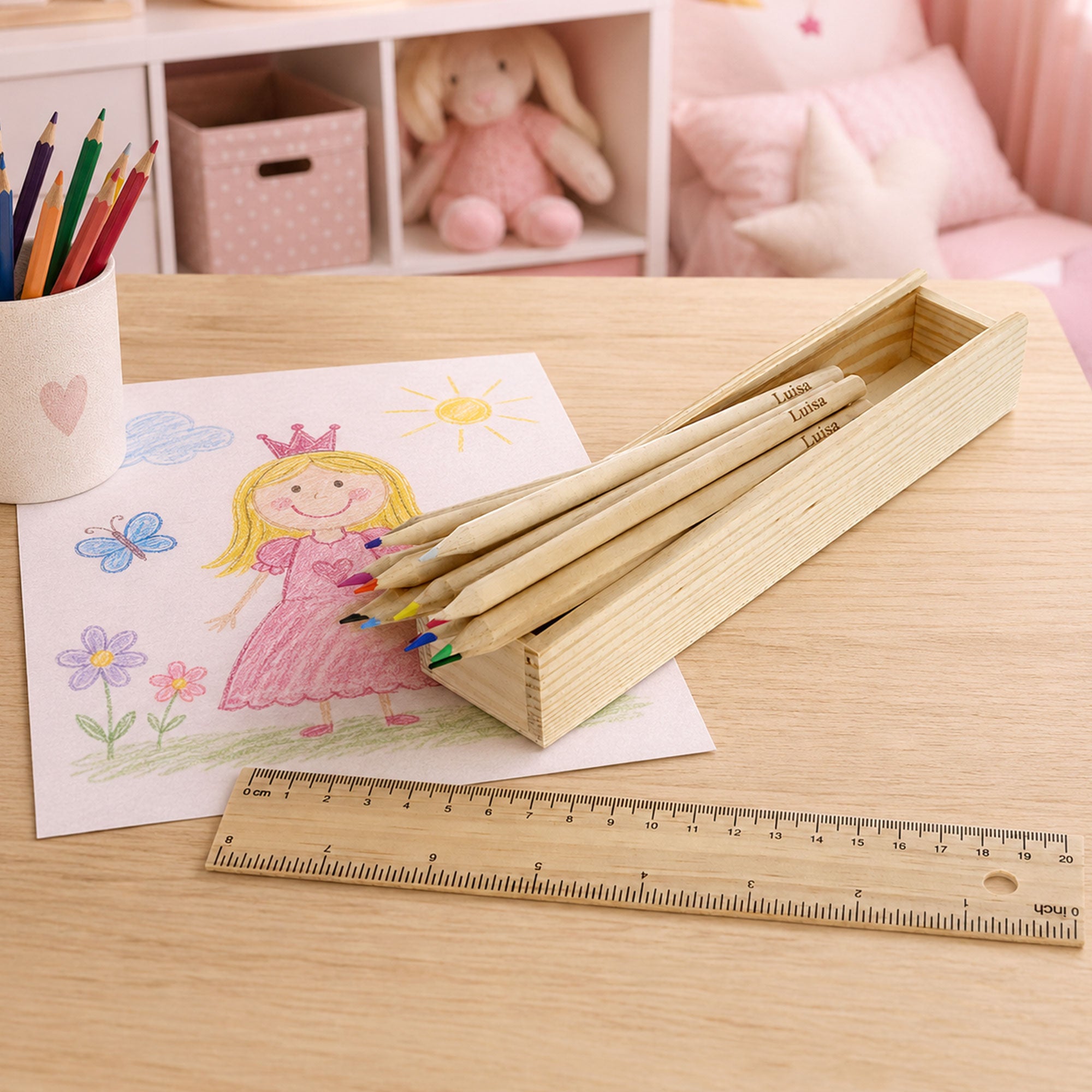 Holzbox mit 12 Buntstiften – Personalisierbar & nachhaltig
